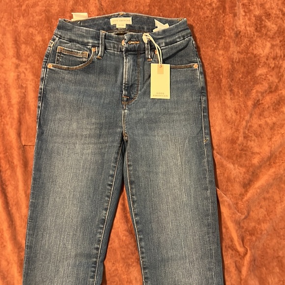 NWT Good American jeans!! - Picture 3 of 9